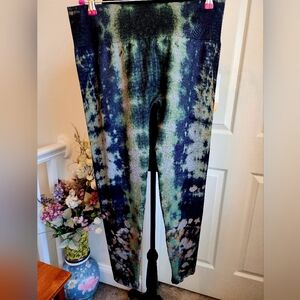 M Rena Women's  Tye Dyed Leggings, One Size, L, New With Tags.